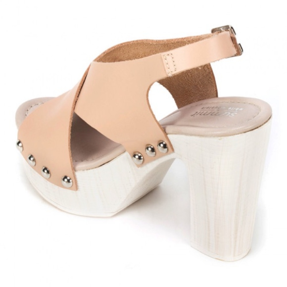 NIB Cream Italian Leather Studded Wooden Platform - Picture 3 of 5